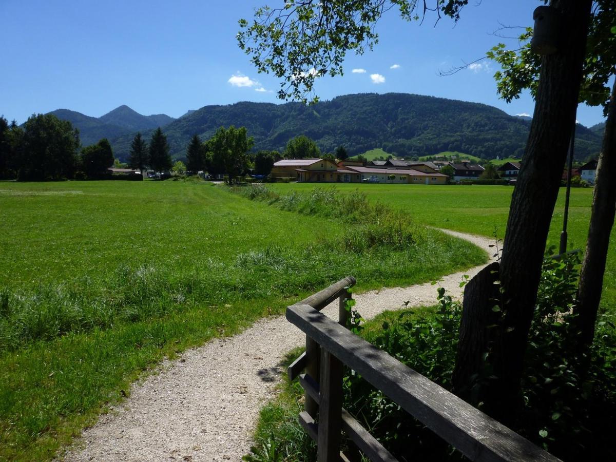 Zwischen Chiemsee Und Bergen Ug แบร์เนา อัม คีมเซ ภายนอก รูปภาพ